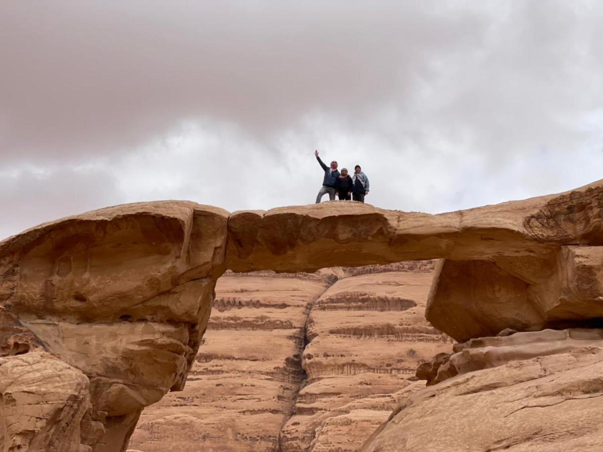 Magic Rum Hussain Wadi Rum Eksteriør billede